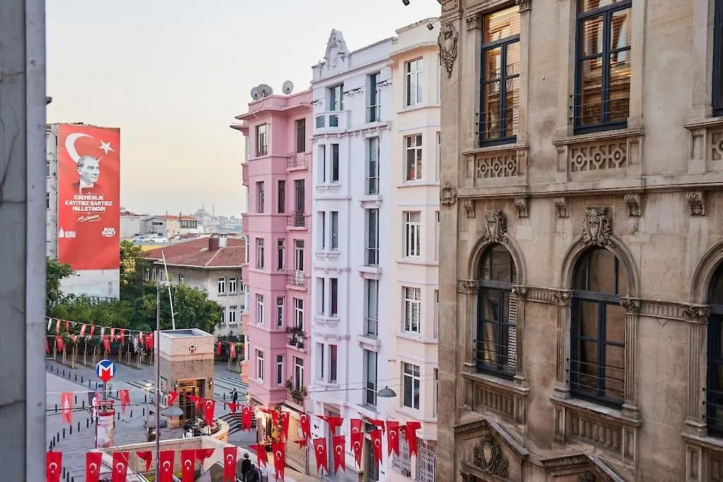 Stunning 2Br 1 Min Metro&Galata contacts