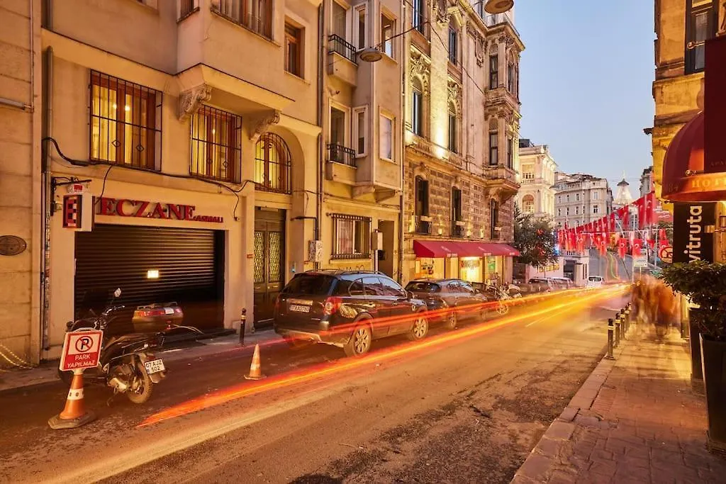 Apartament Stunning 2Br 1 Min Metro&Galata Stambuł